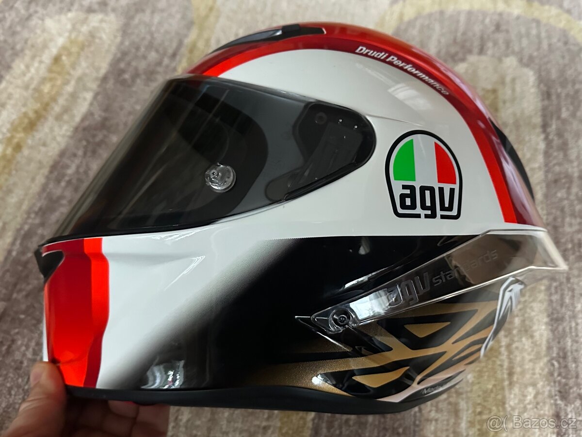 AGV moto helma