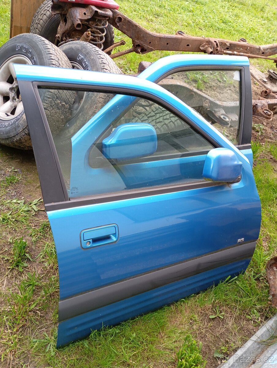 Opel Frontera B třídveřový