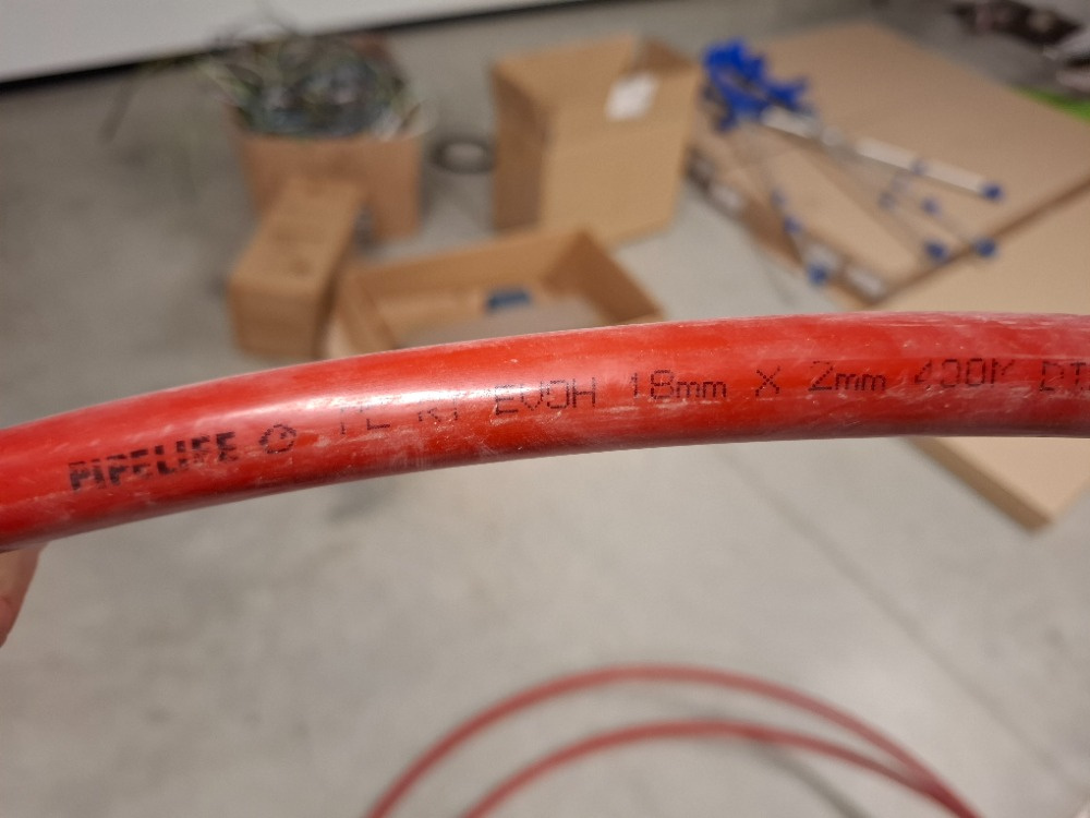 Prodám potrubí PE RT 18 x 2mm