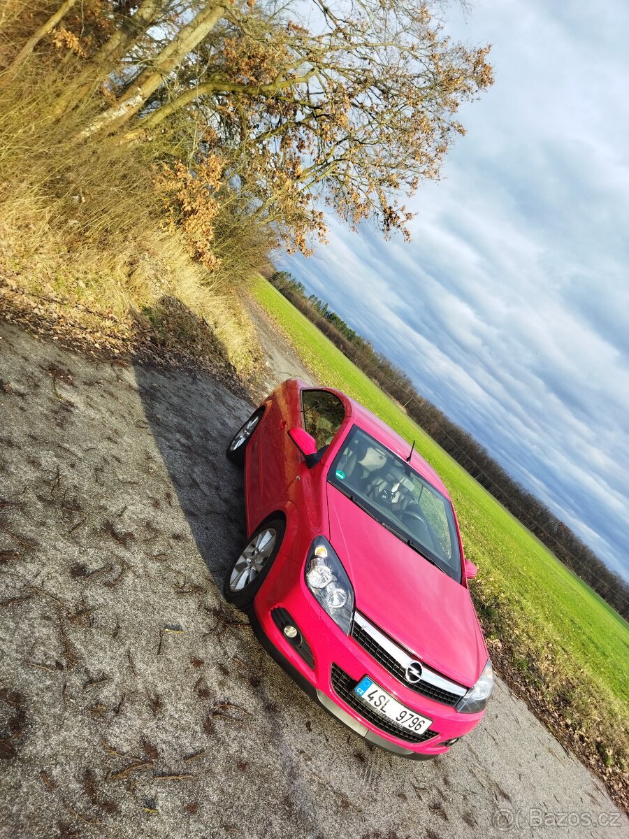 Prodám Opel Astra H 1.9tdci 110kw Cabrio top stav