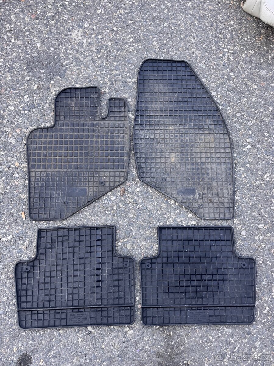 Gumové koberce Volvo S60 P2 PETEX