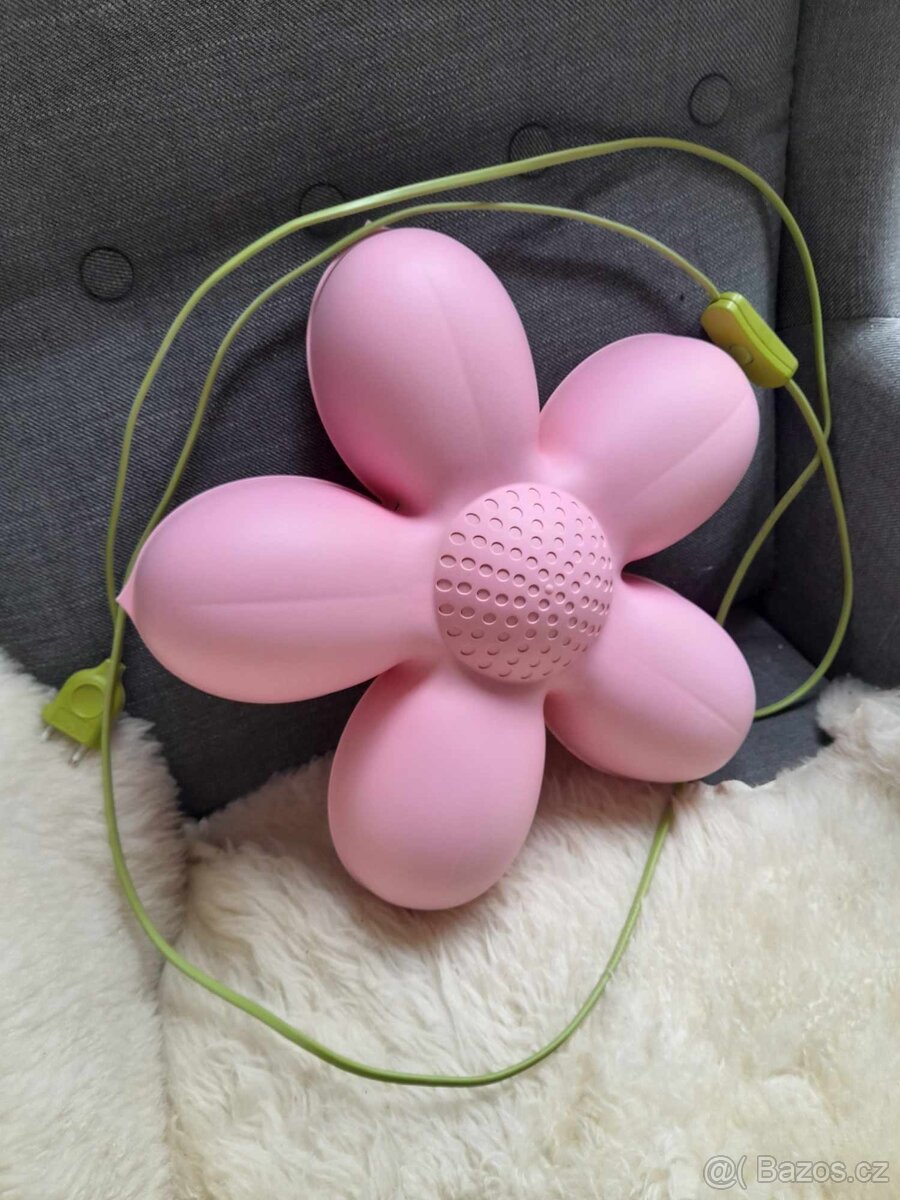 lampička růžová květina IKEA
