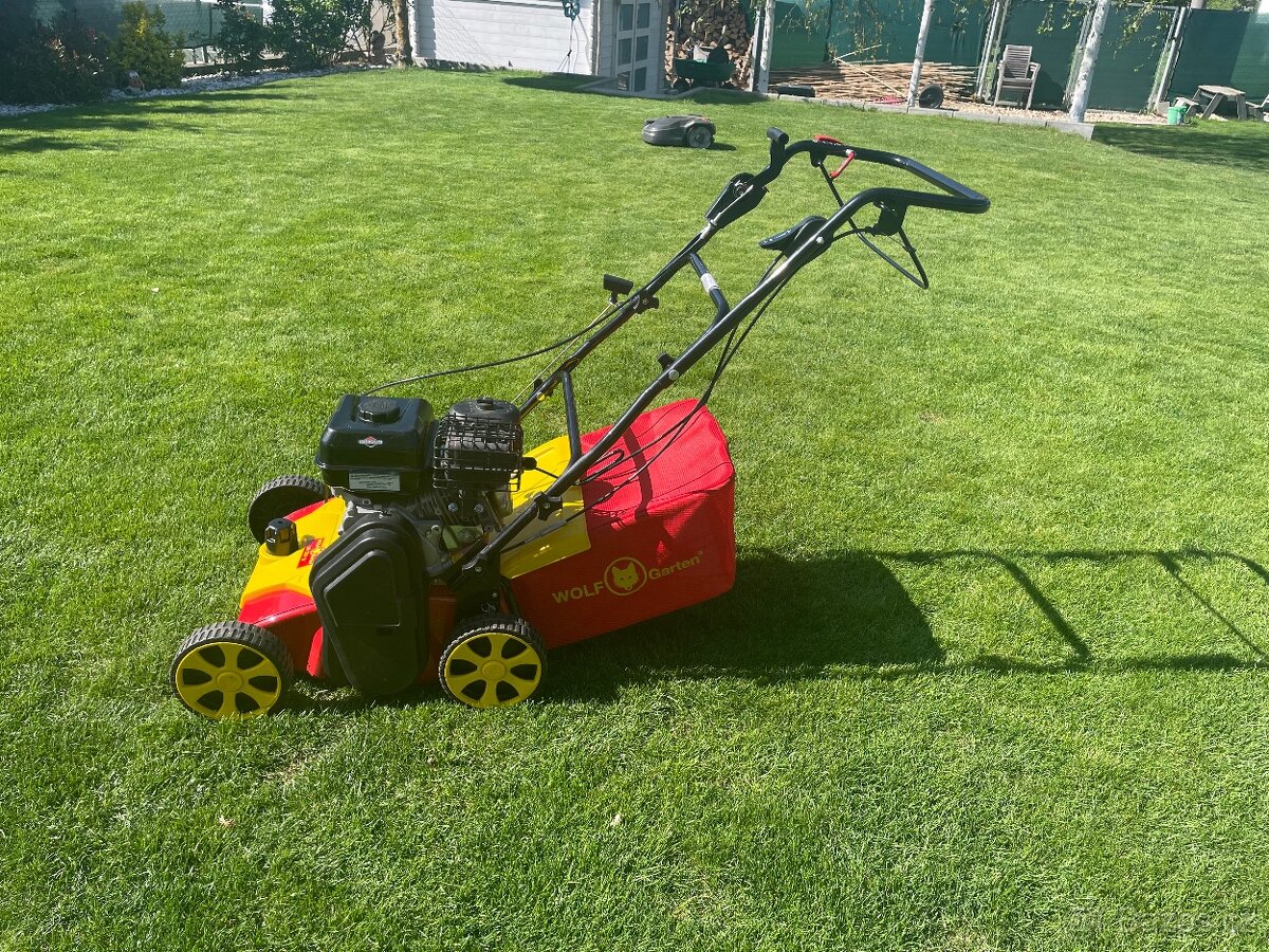 Benzínový vertikutátor WOLF-Garten VA 357 B