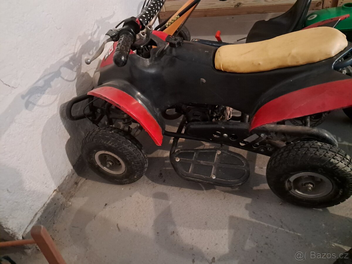 Prodám dětskou čtyřkolku 50