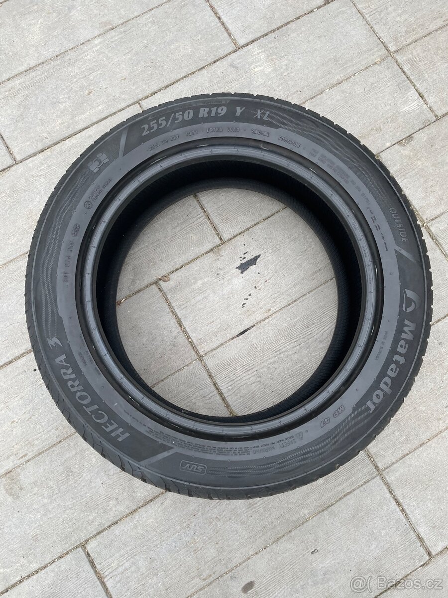 255/50r19 XL