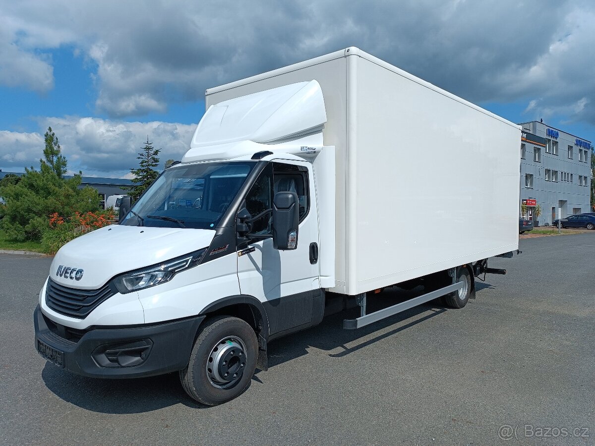 Iveco Daily 72C18 P/A 3,0D skříň, čelo,r.v. 2024 Zánovní vůz