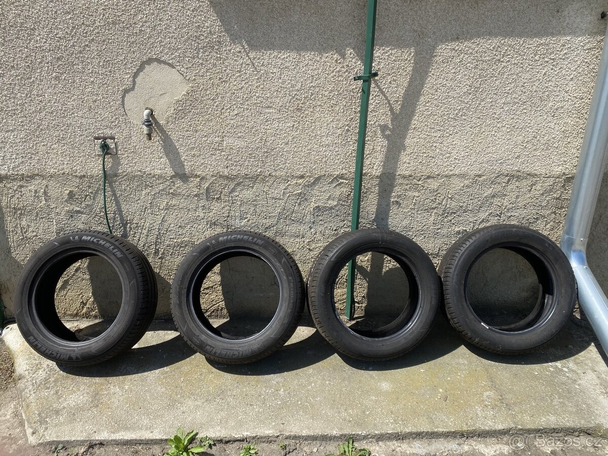 215/55/17 94W Michelin Primacy 3