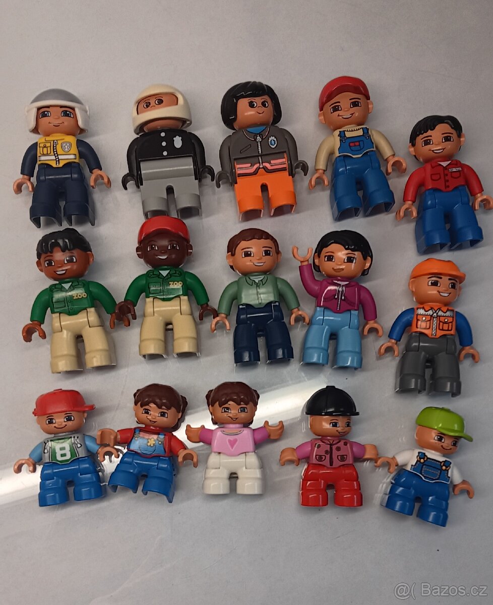 Lego duplo sada 15ks figurek