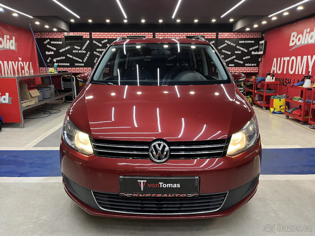 Volkswagen Touran 1.6TDI 77kW 7-Míst 2010 NAVI , KRÁSNÉ