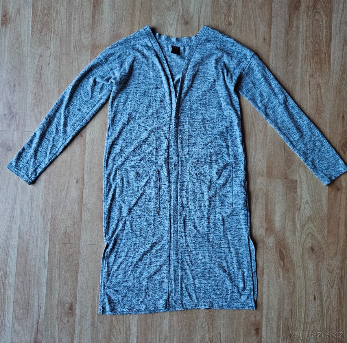 Dívčí šedivý dlouhý svetr - vel. 146/152