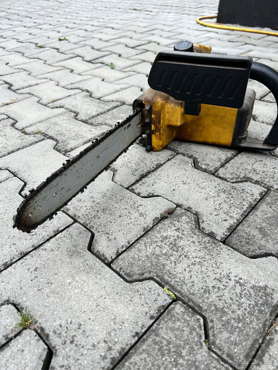 Elektrická pila