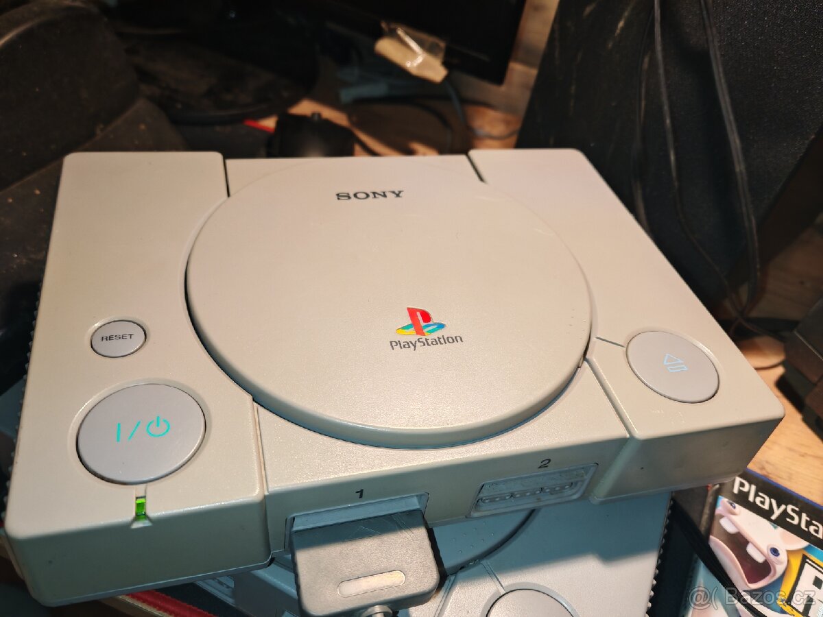 PlayStation 1 FAT první verze funkční SCPH 1002
