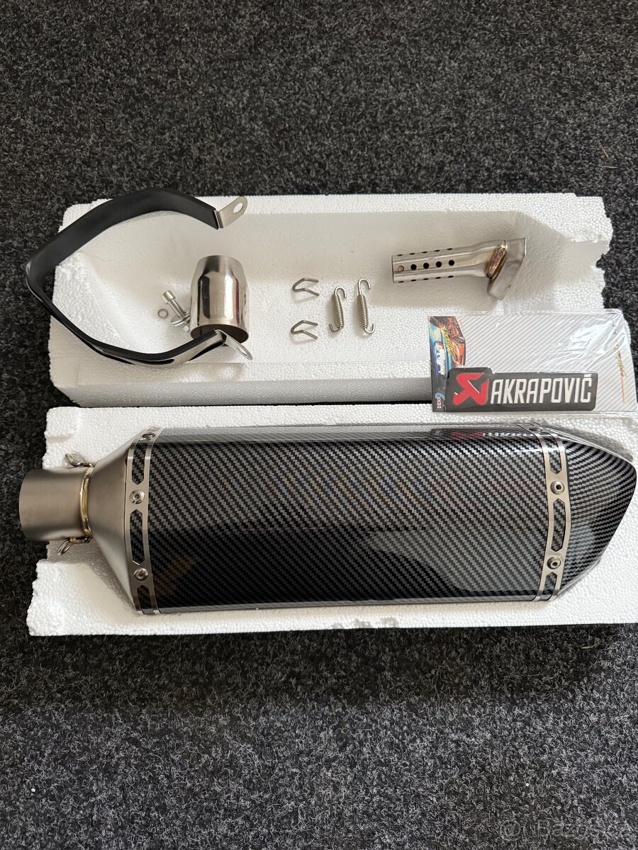 Laděný výfuk Akrapovič Carbon