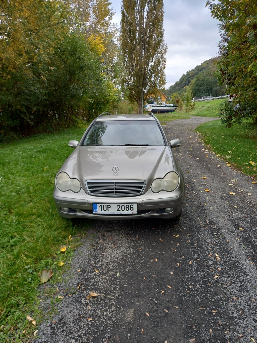 Mercedes Benz C200 1.8 Kompresor 120KW výborný stav