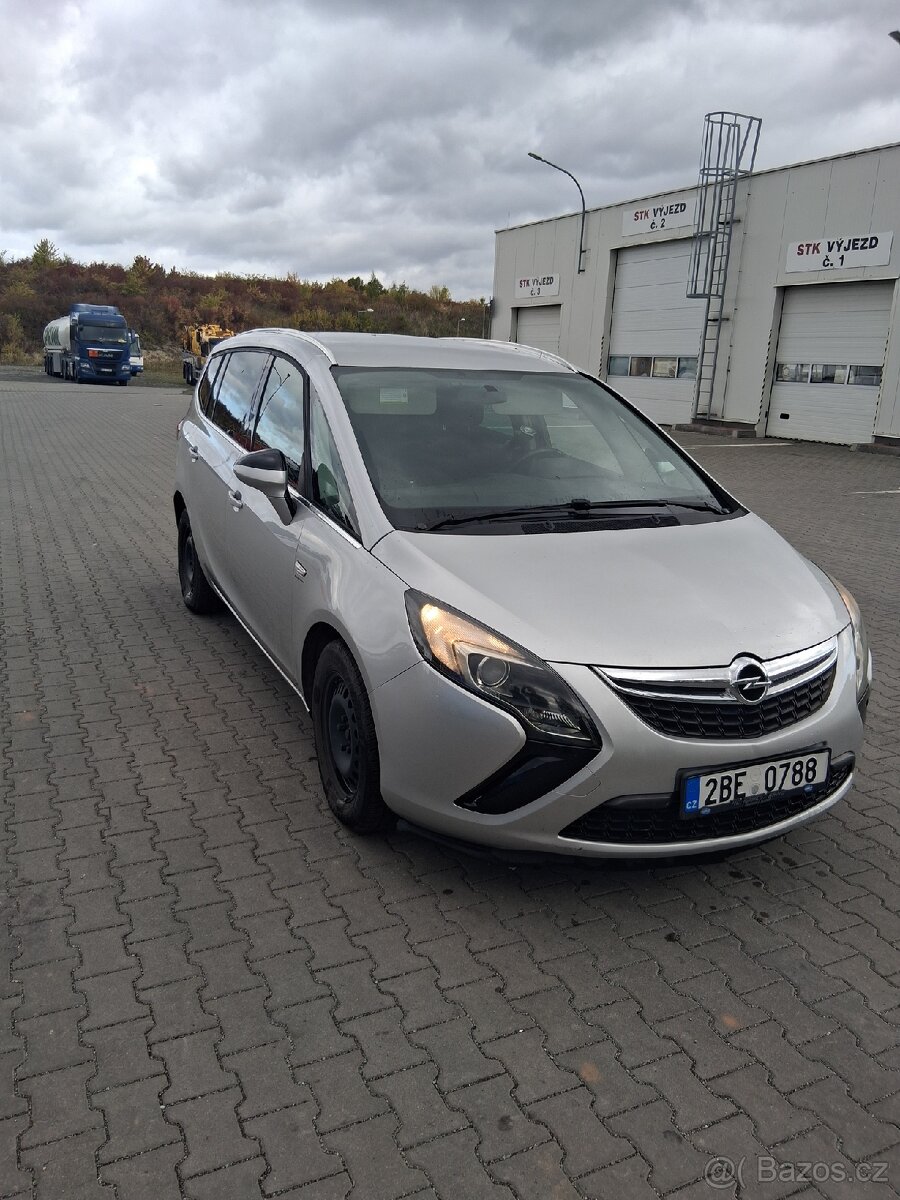 Opel Zafira 1,6 turbo 110 kw CNG 7 mist