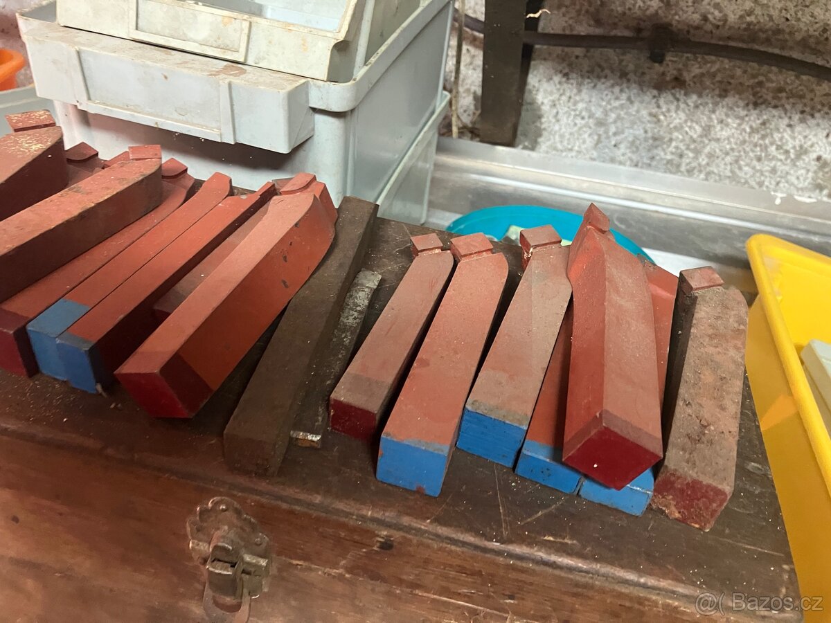 Prodám soustružnické noze