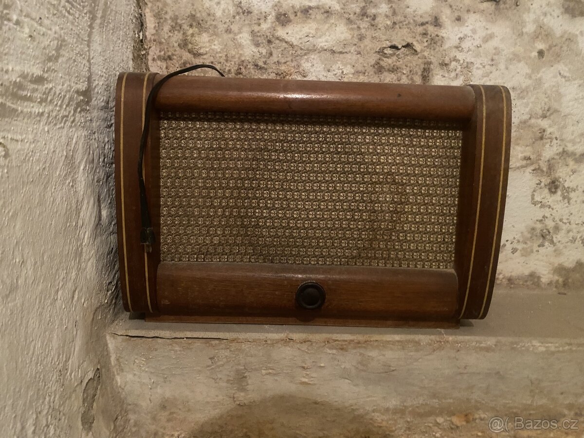 Starožitný reproduktor