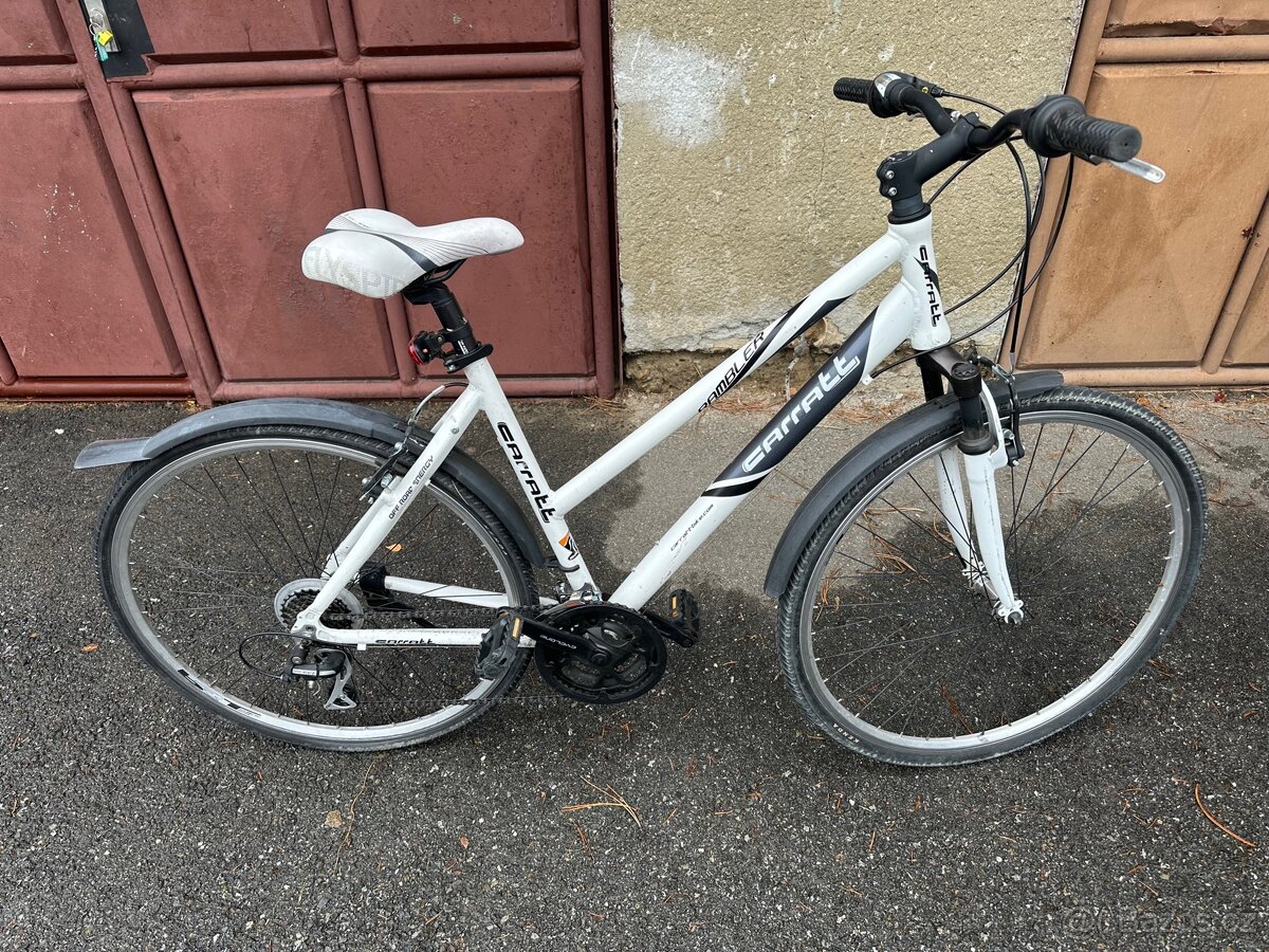 Dámské kolo trekové