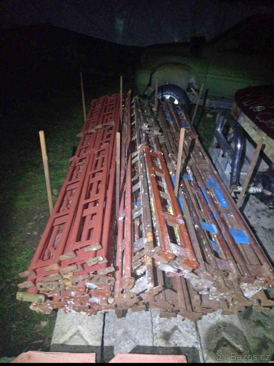 Haki lešení, lešení, háky lešení