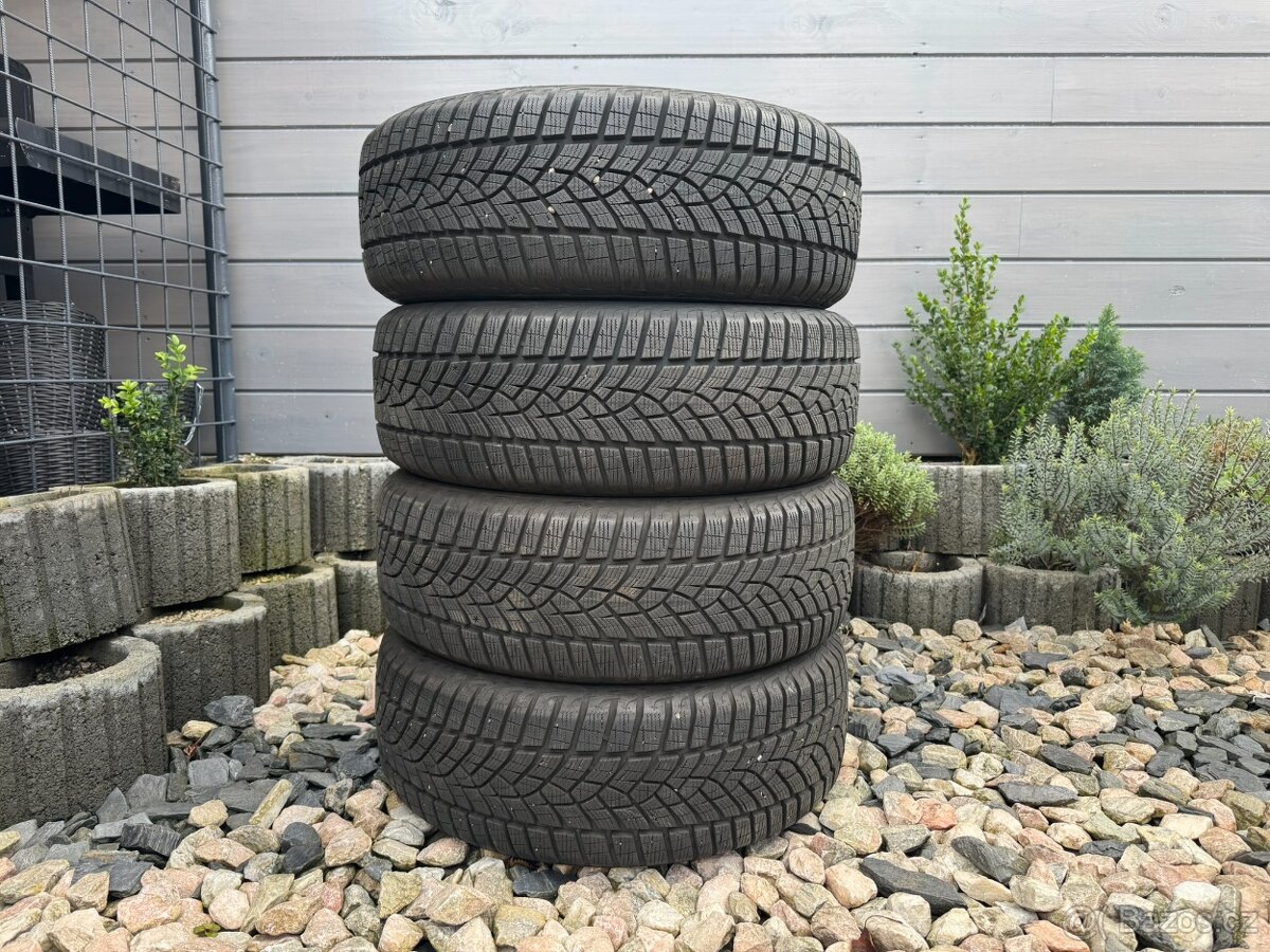 215/60 R16