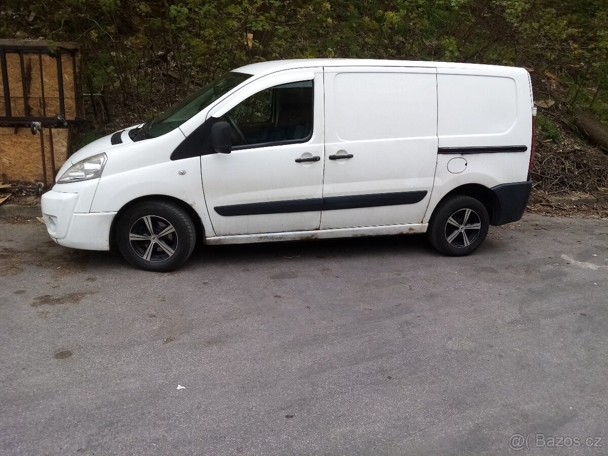 Peugeot Expert nebo Partner diesel do 30000 Kč koupím