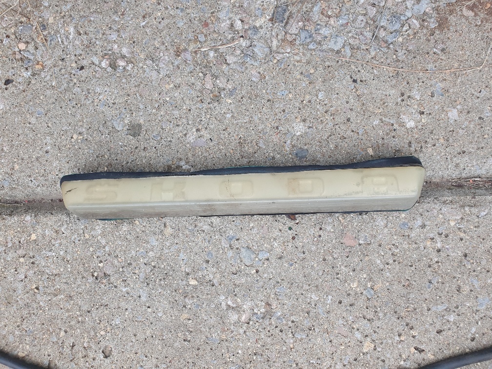 Škoda 110R osvětlení SPZ