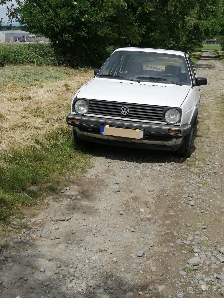 Prodám na VW Golf mk2-mnoho nových náhradních dílú