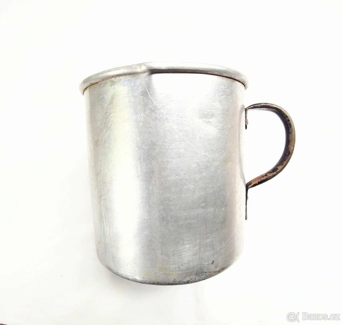 Starožitný hliníkový mlékovar