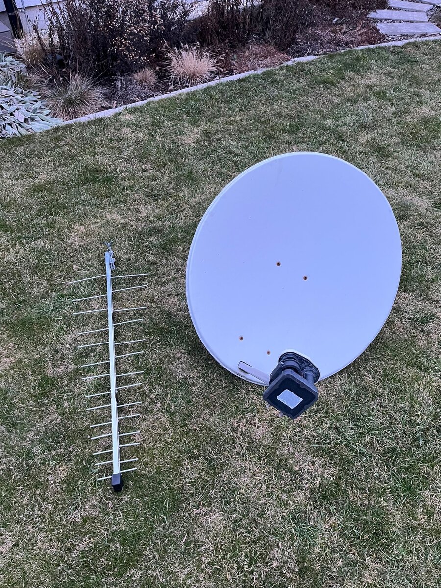Satelitní parabola + DVB-T2 anténa