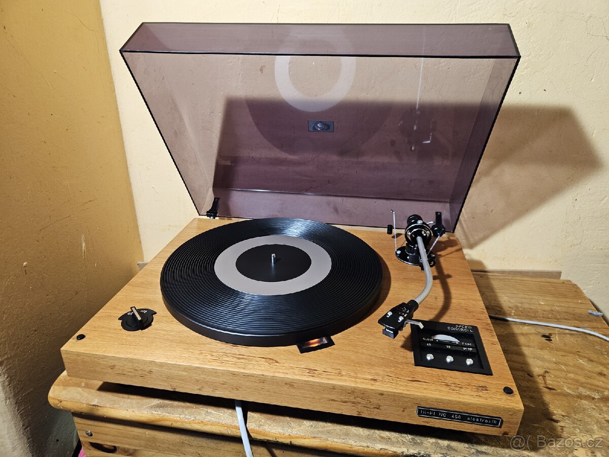 TESLA NC 450 HiFi gramofon