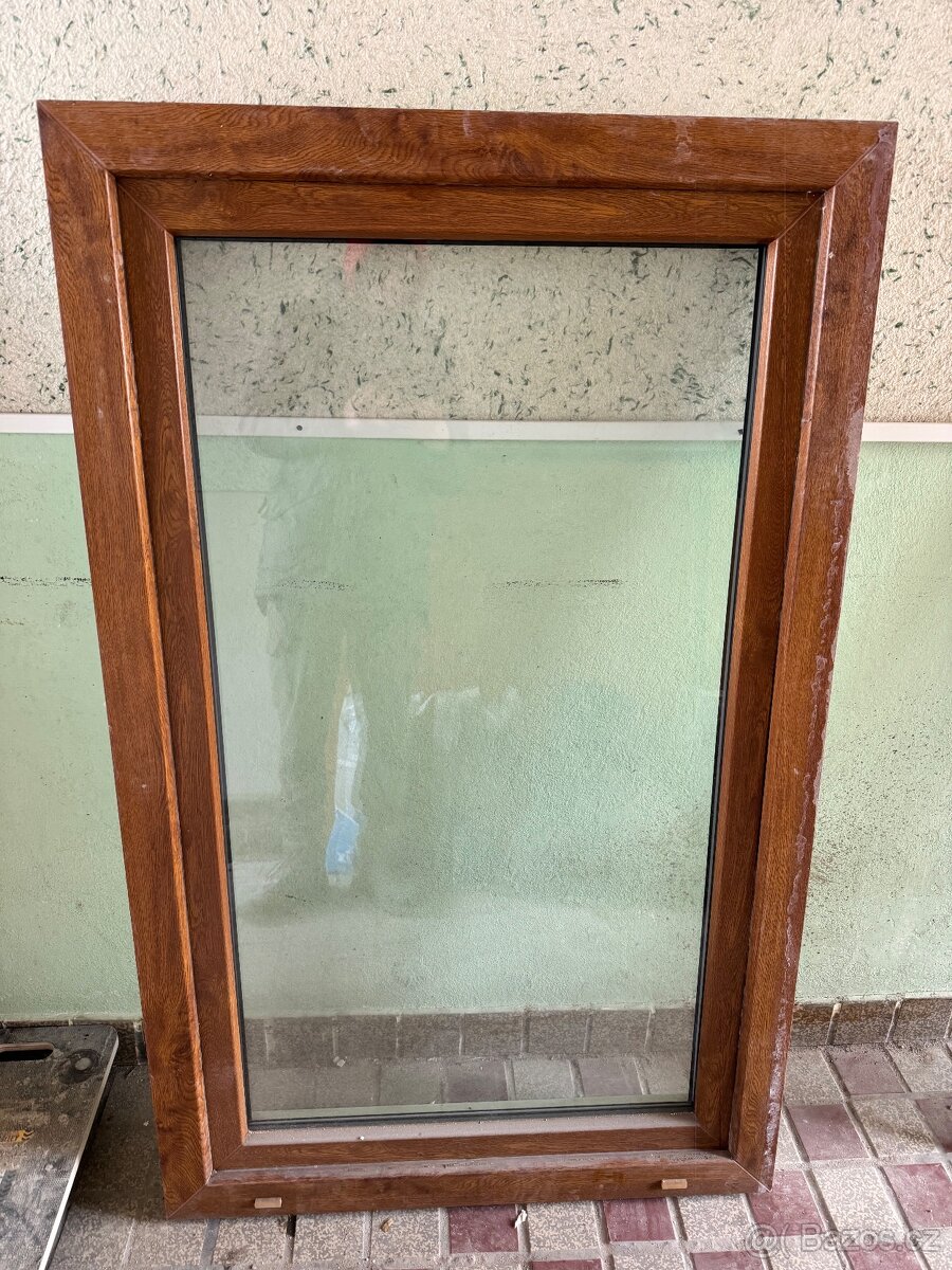 Plastové okno V: 144 Š: 90