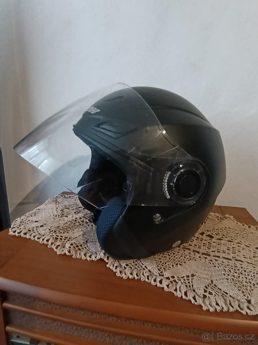 Helma na motorku/skutr