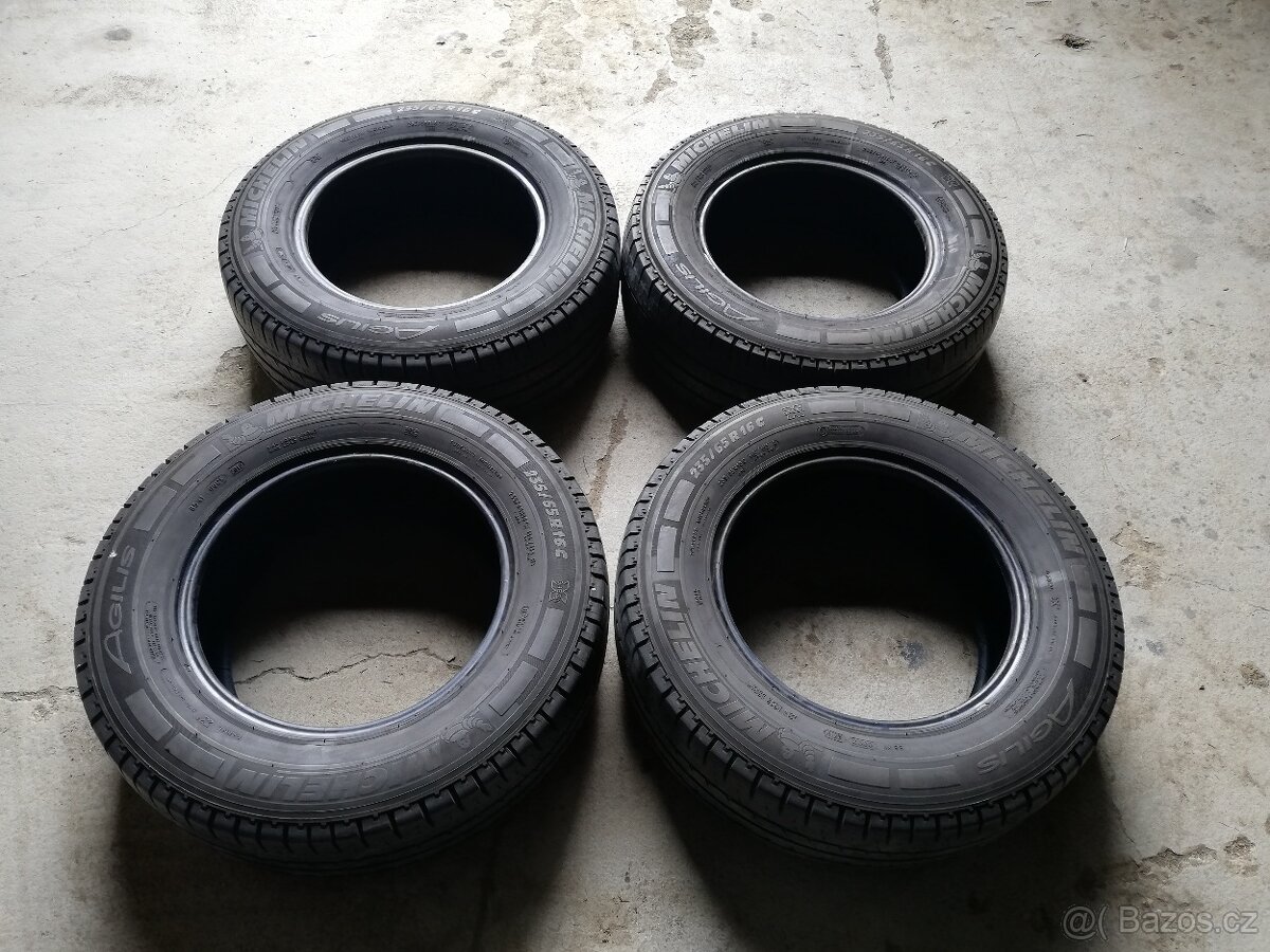 pneu letní Michelin Agilis 235/65R16C