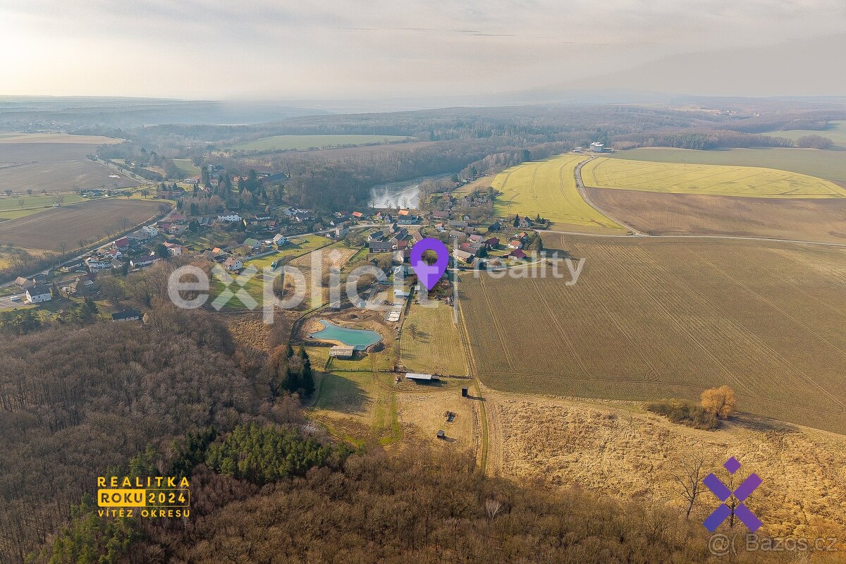Prodej pozemků 5615 m2 - Ujkovice, ev.č. 02112