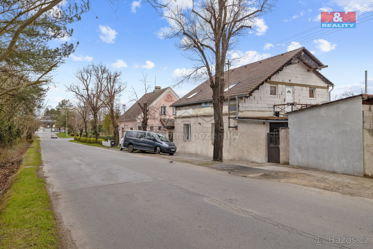Pronájem bytu 1+kk, 15 m², Kladno, ul. Lidická