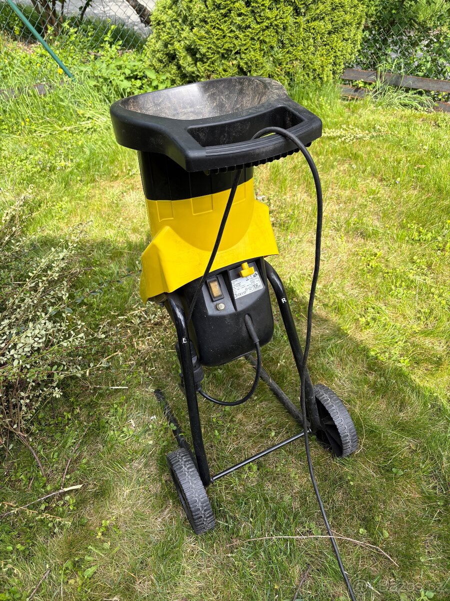 Štepkovač větvi