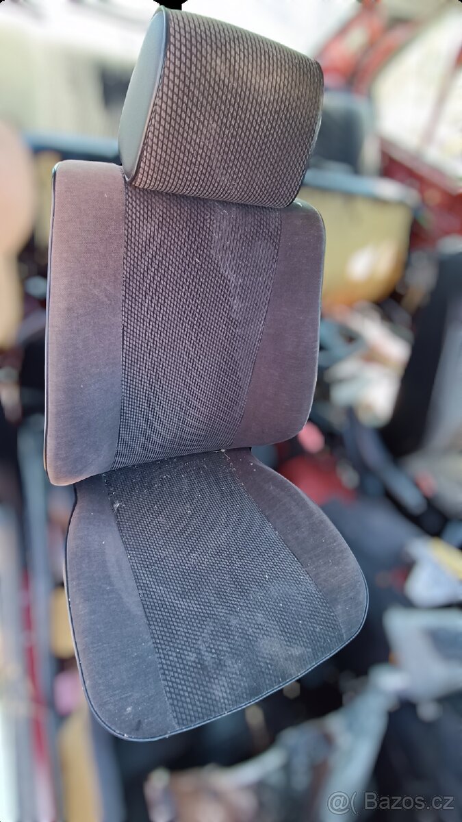 Sedačka E30 coupe