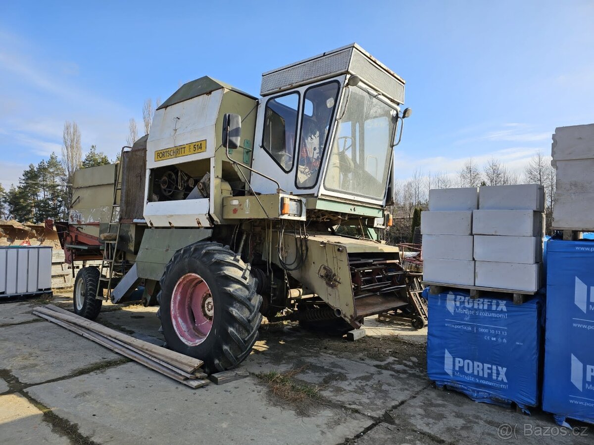 Kombajn E514