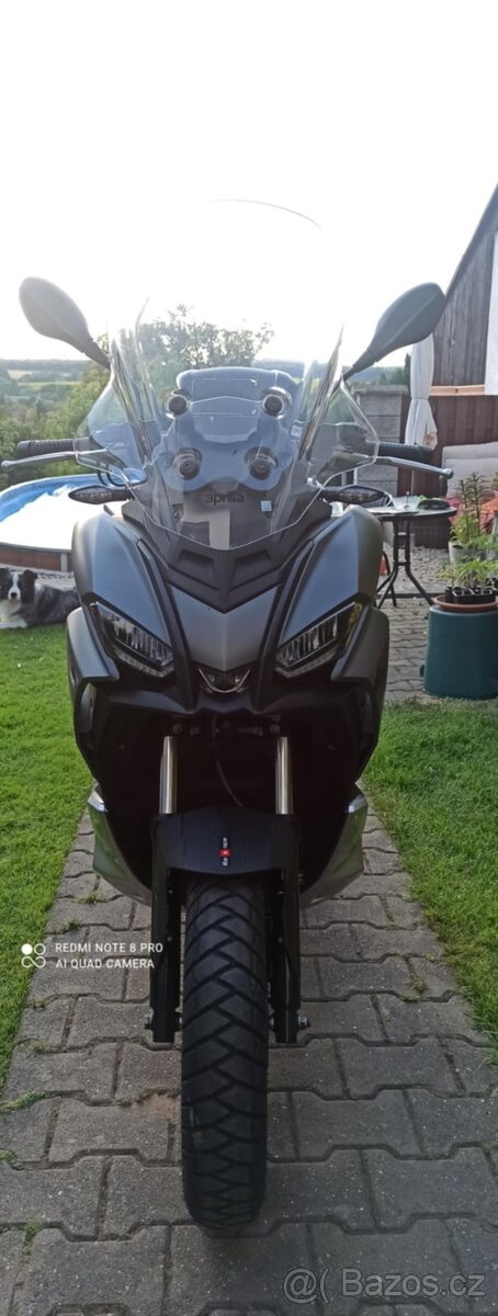 Aprilia SR GT 200 skútr