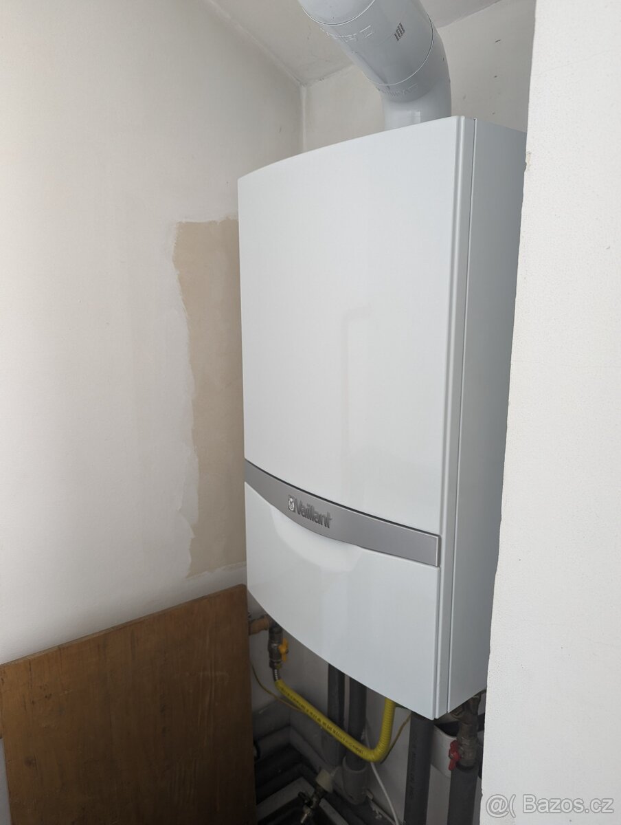 Plynový kotel Vaillant VUW 306/5-5 R6 ecoTEC plus