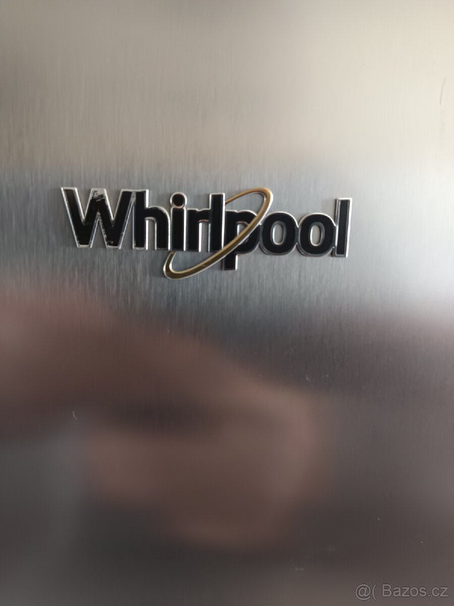 Lednice Whirlpool s mrazákem