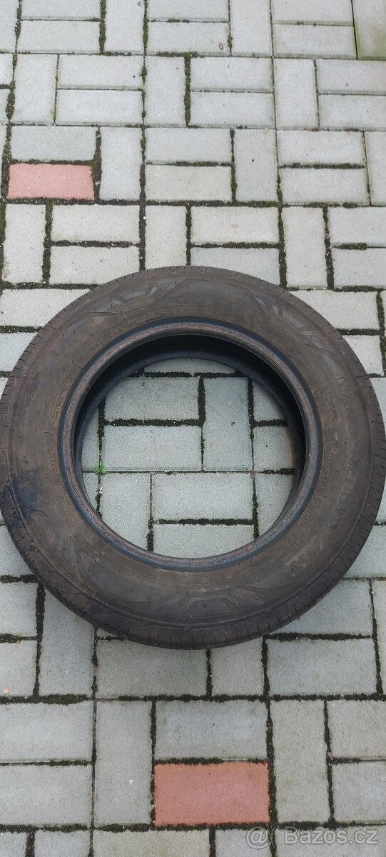 Zimní pneu Toyo 185/75r16C NanoEnergyVan-jako nová