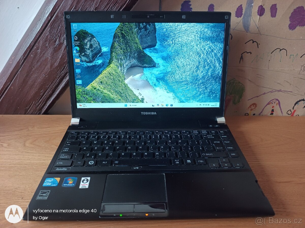 Toshiba 13,3",Core i3, 8/250GB SSD, Win11