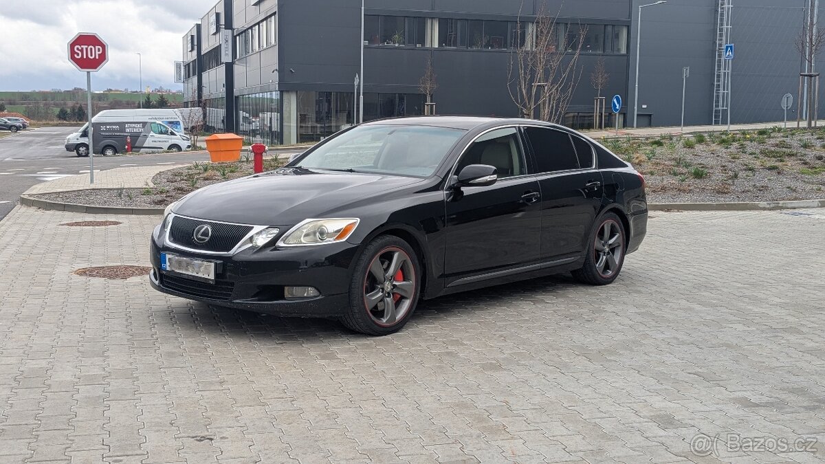 Lexus GS300 3.0 V6, 183 kW