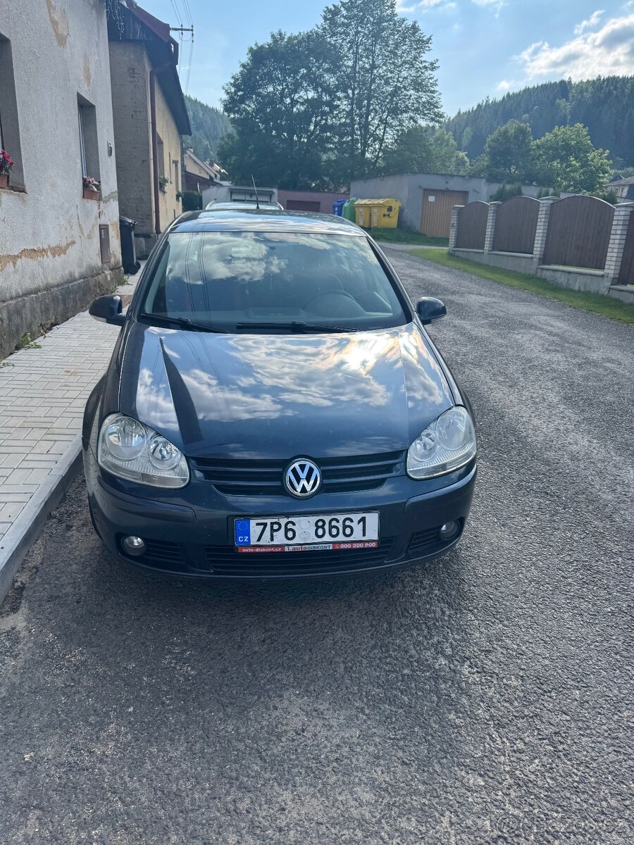 VW Golf V 1.6