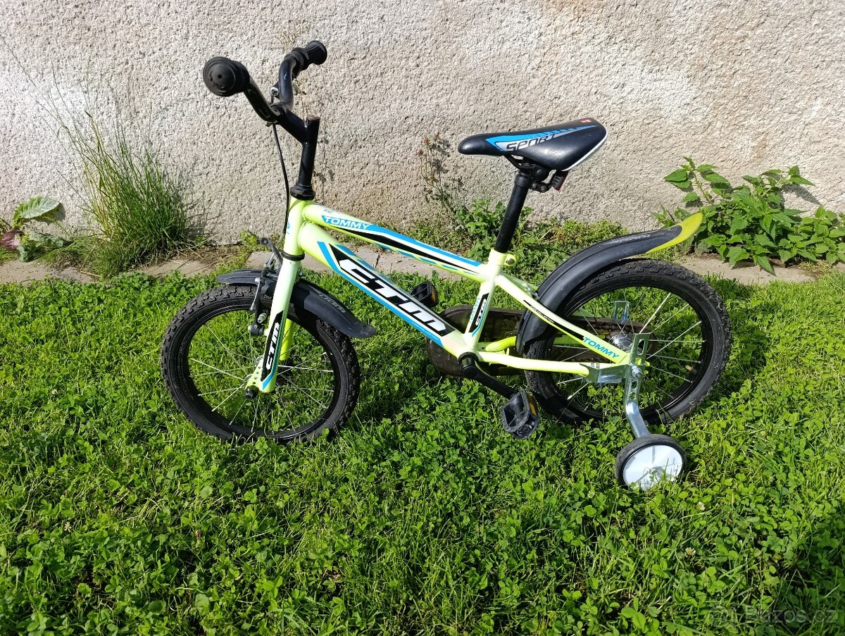 Dětské kolo s kolečky