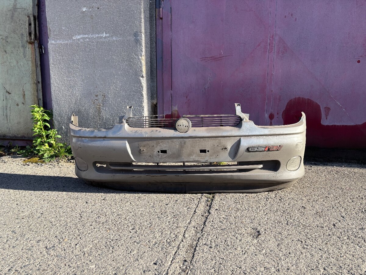 Opel Corsa B GSi Nárazník