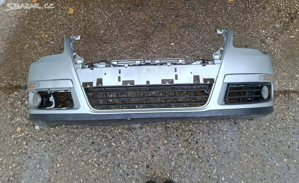 Přední nárazník vw passat b6 stříbrný