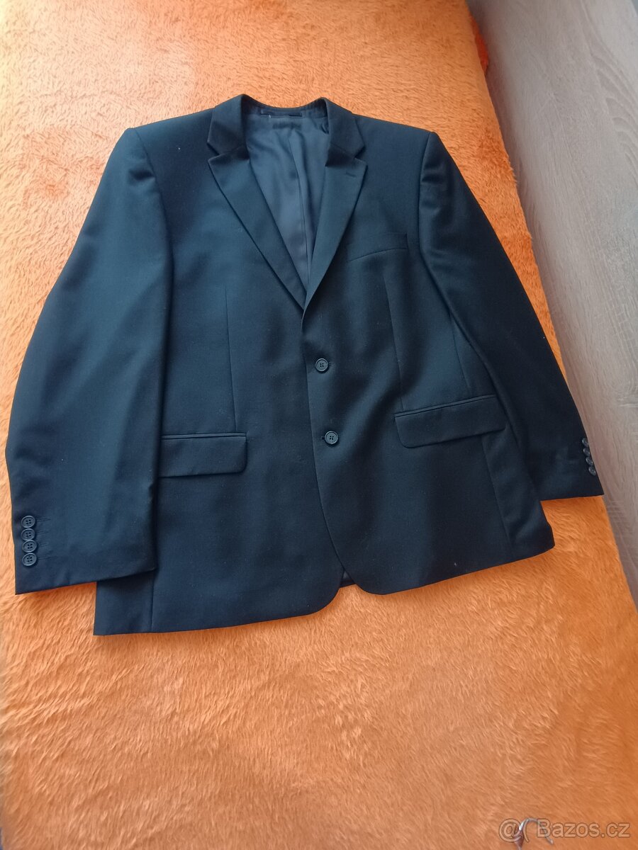 Pánský,černý oblek.