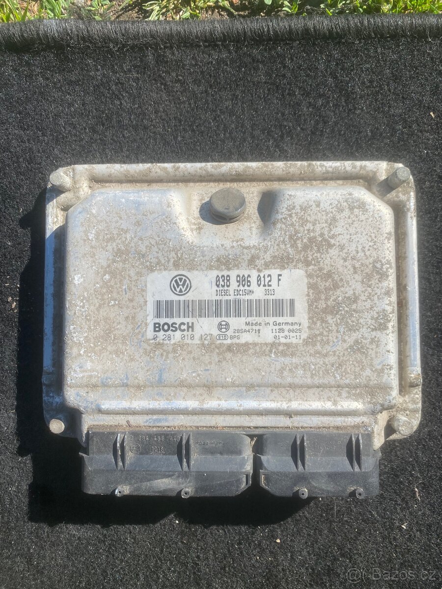 Řídící jednotka motoru 038 906 012 F